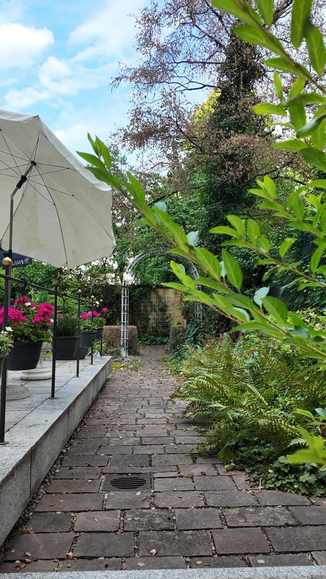 Hotel Aurbacher Hof Gmbh, Munich
